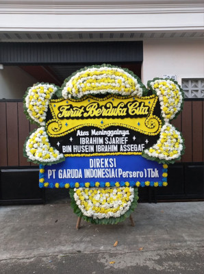 Papan Bunga Duka di Daon